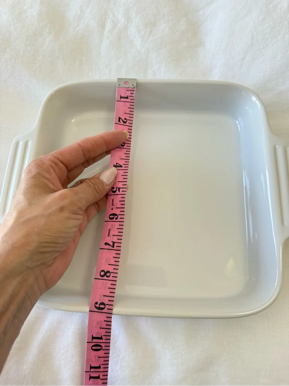 Le Creuset | Lot 2 | 9”x9” White Square Baking Dish & Revolution Utensil Crock